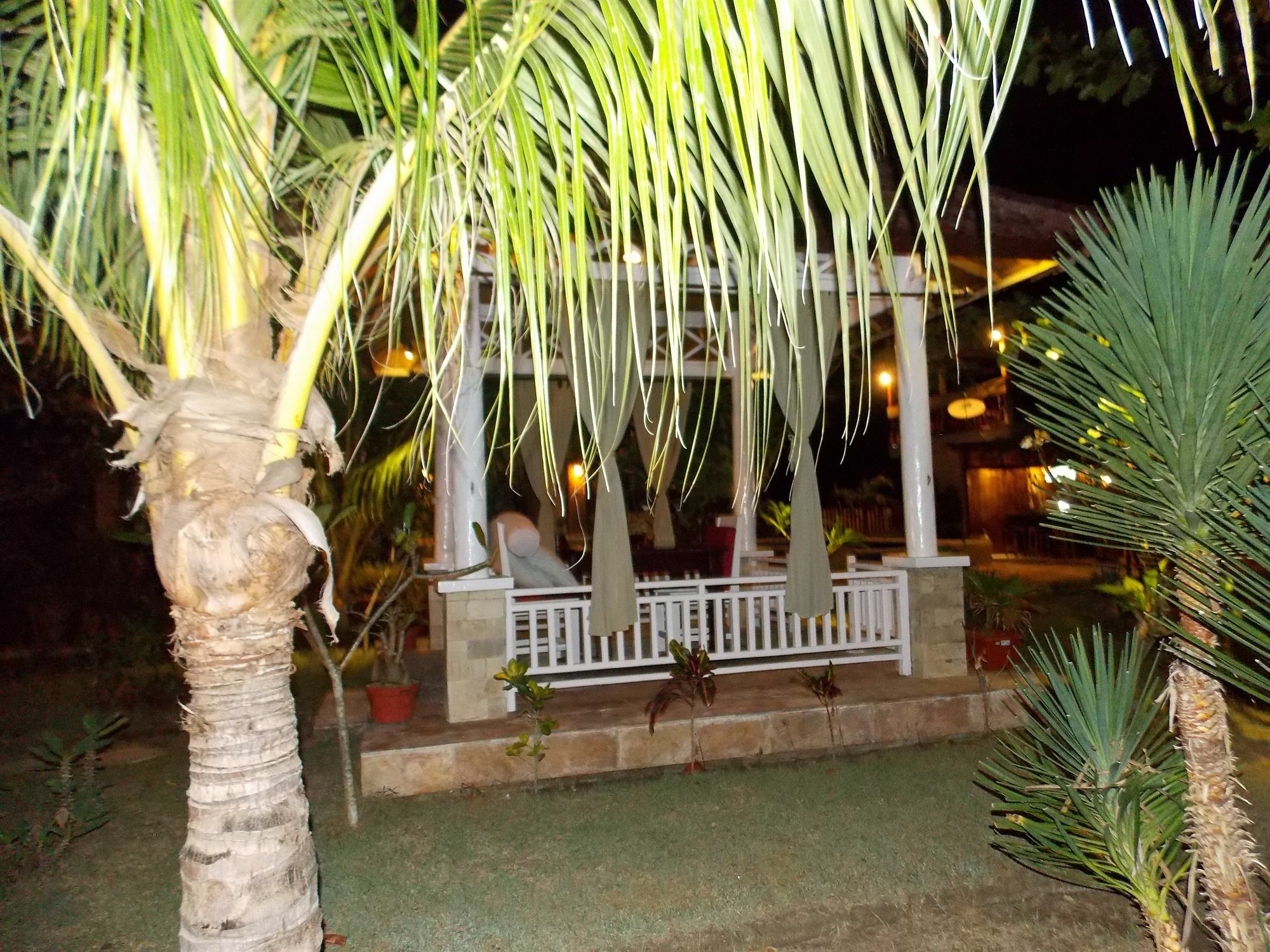 Tropical Hideaways Resort Gili Meno Esterno foto