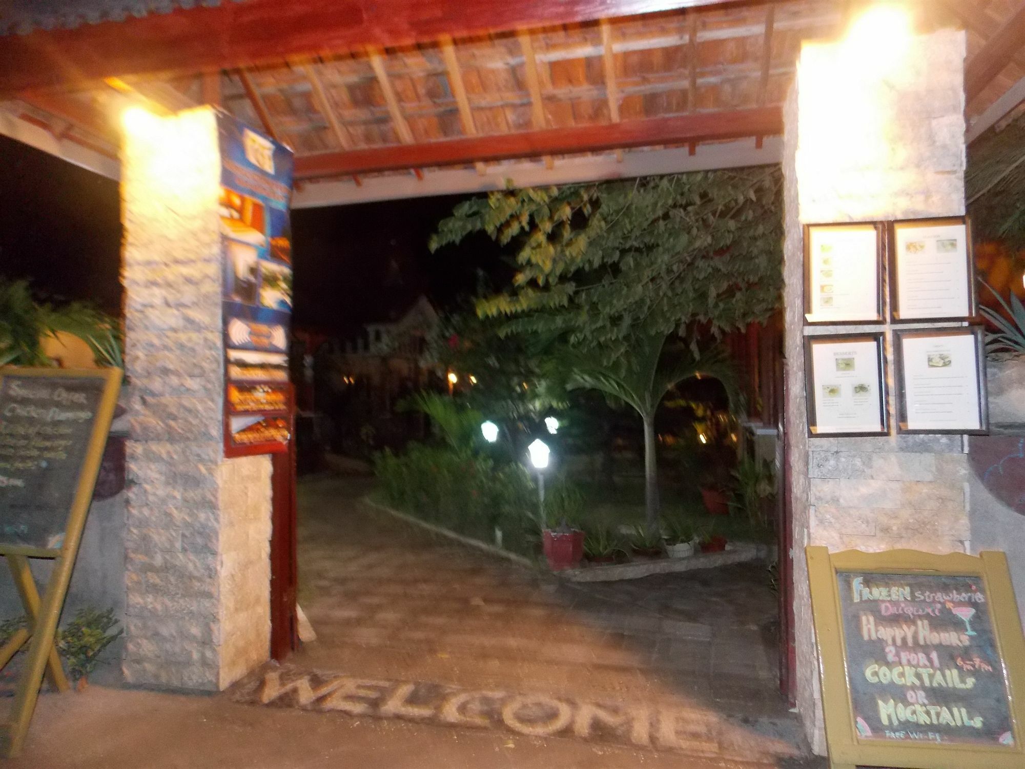 Tropical Hideaways Resort Gili Meno Esterno foto